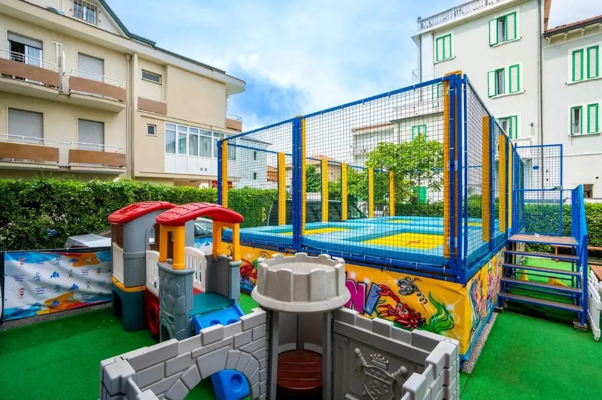 Hotel Loris - Valentini Family Village Bellaria-Igea Marina 3*,
